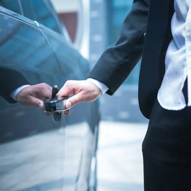 Royal Palm Yacht & Country Club Car Service Boca Raton, Florida | Luxury Limo & Black Car Service limo car service boca raton