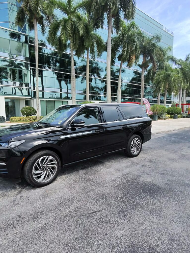 FLL International Airport Limo Car Service Boca Raton